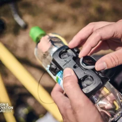 Fidlock TWIST Uni Connector Set + Bike Base - Schwarz -Günstiges Vélo Geist Geschäft 09622 fidlock TWIST uni connector outdoor 06 scaled