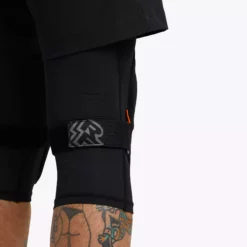 Race Face Indy Knee - Stealth -Günstiges Vélo Geist Geschäft 821973447742 INDY KNEE STEALTH XS D2