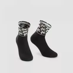 Assos Monogram Socken EVO - Black Series -Günstiges Vélo Geist Geschäft ASSOS Monogram Socks EVO Black Series 1