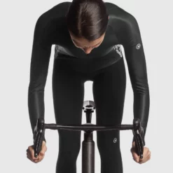Assos UMA GT Spring Fall LS Jersey Langärmlig - Black Series -Günstiges Vélo Geist Geschäft ASSOS 12 24 298 18 31