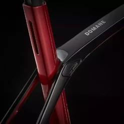 Domane SL 6 ETap Crimson/Trek Black -Günstiges Vélo Geist Geschäft DomaneSL6eTap 22 35028 A Alt5jT8oiC09sOc2L