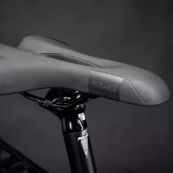 Haibike Trekking 6 Herren - Matte Black Red Reflex -Günstiges Vélo Geist Geschäft Haibike MY22 Detail Saddle Trekking 6 HIGH black