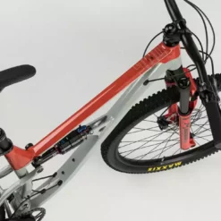 Octane One OMG EVO 29 Zoll - Trail - Grau/Rot -Günstiges Vélo Geist Geschäft OMG EVO 4 1024x682 1