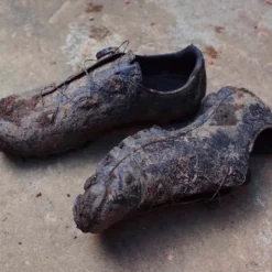 Quoc Gran Tourer II Gravel Shoe - Black -Günstiges Vélo Geist Geschäft QUOC Gran Tourer II Black Gravel Cycling Shoe Lifestyle 1 1100x