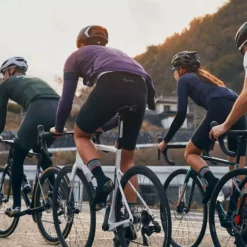 Cannondale SuperSix EVO Carbon Disc 105 Black Pearl -Günstiges Vélo Geist Geschäft SuperSix EVO In The Wild 6