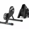 Wahoo Fitness KICKR CORE Heimtrainer - Bundle + Headwind Smart Ventilator