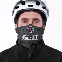 Muc-Off Lightweight Neck Gaiter Halstuch - Grün Punk -Günstiges Vélo Geist Geschäft Web 20751 Lightweight Neck Gaiter Green model 02 2021 1000x1000