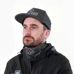 Muc-Off Lightweight Neck Gaiter Halstuch - Grün Punk -Günstiges Vélo Geist Geschäft Web 20751 Lightweight Neck Gaiter Green model 05 2021 1200x1200