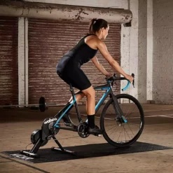 Wahoo Fitness KICKR CORE Heimtrainer - Schwarz -Günstiges Vélo Geist Geschäft image 3i2vGB1twrTTE4 1